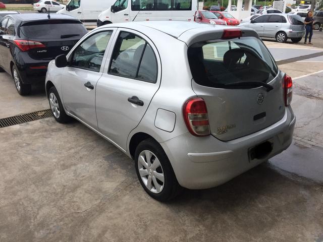 Nissan March 1.6 S 2013 - Foto 3