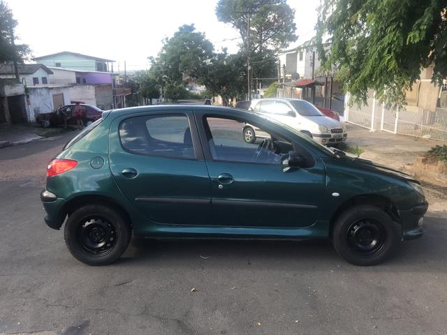 Troco Peugeot 206 4p 2001 - Foto 2
