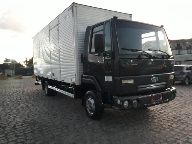 FORD CARGO 816 2013