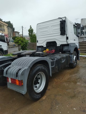 Mercedes axor 1933 Ano 2012, revisado 