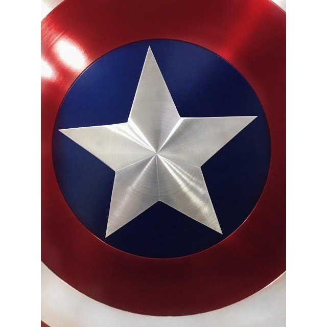 Escudo do Capitão America de 30cm Aluminio Escovado Pintura Automotiva Cosplay Fantasia - Foto 4