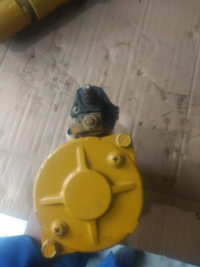 Motor arranque  escavadeira Caterpillar 320D - Foto 3