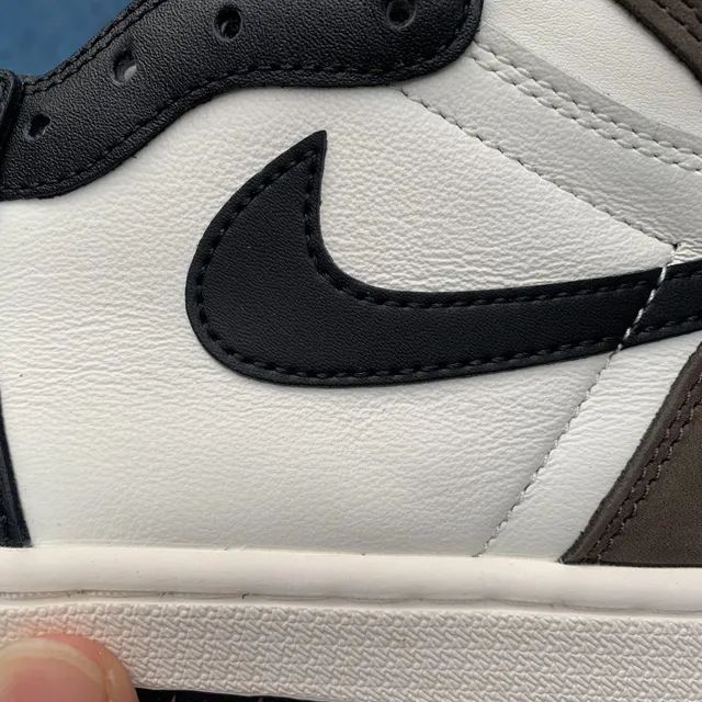 Air Jordan 1 'Dark Mocha' - Foto 3