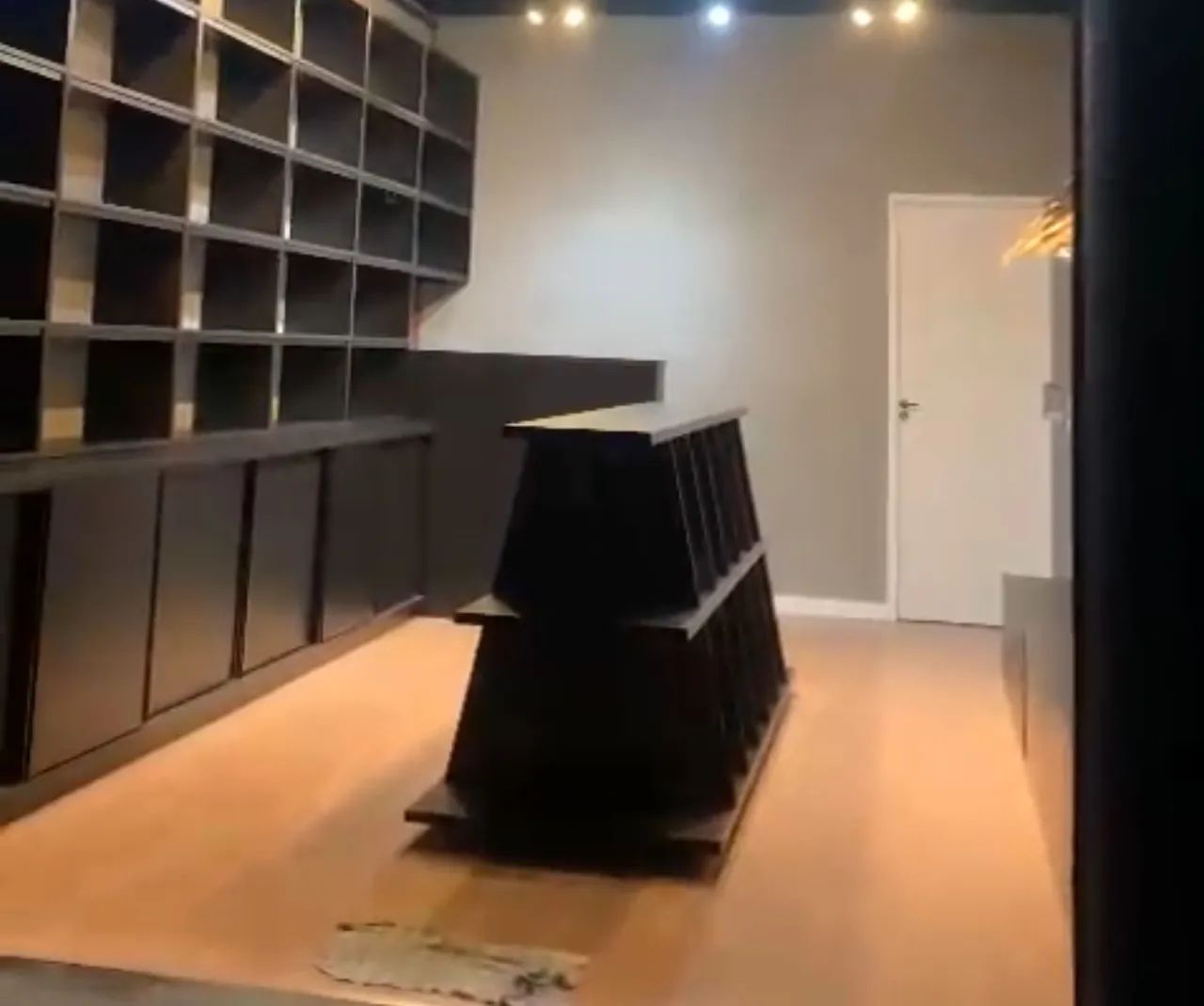 Expositora / loja / balcão central