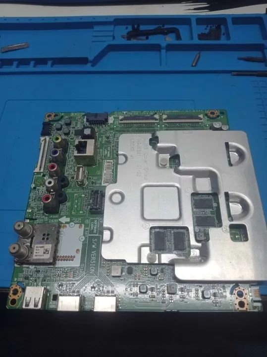 Placa Principal Para Tv 49uj6525 49uj6565 43uj6525 43uj6565 - Foto 2