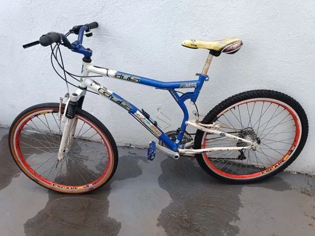 Vendo bicicleta barata 350 reais Ciclismo Setor Serra Dourada