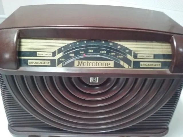 Radio Dec. 50 Cx. Baquelite c/ Fm e Aux - Foto 3