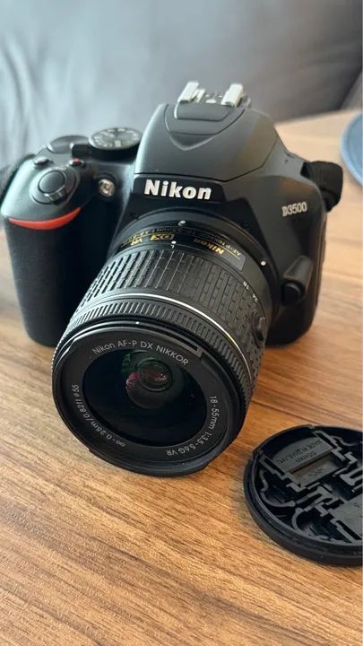 Câmera Nikon D3500 com Acessórios