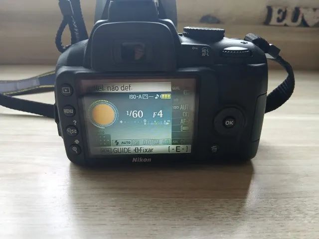 Câmera Nikon D3000 + 2 Lentes (18-55 / 55-200) - Muito Nova - Menos de 200 fotos - Foto 3
