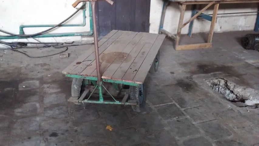 Carrinho de carga-reforçado