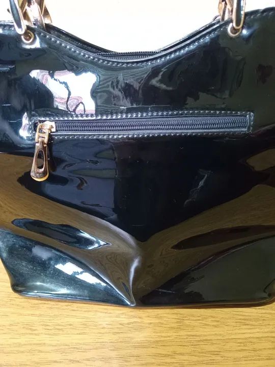 Bolsa feminina preta com detalhes em strass - Foto 3