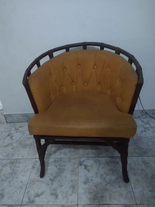 Aproveite* Poltrona de bambu com estofado