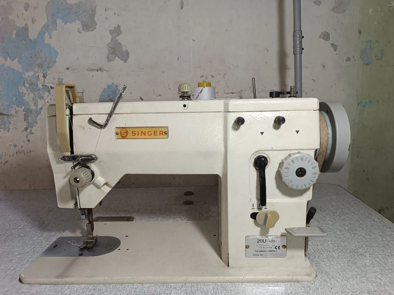 Máquina de costura Singer  - Foto 2