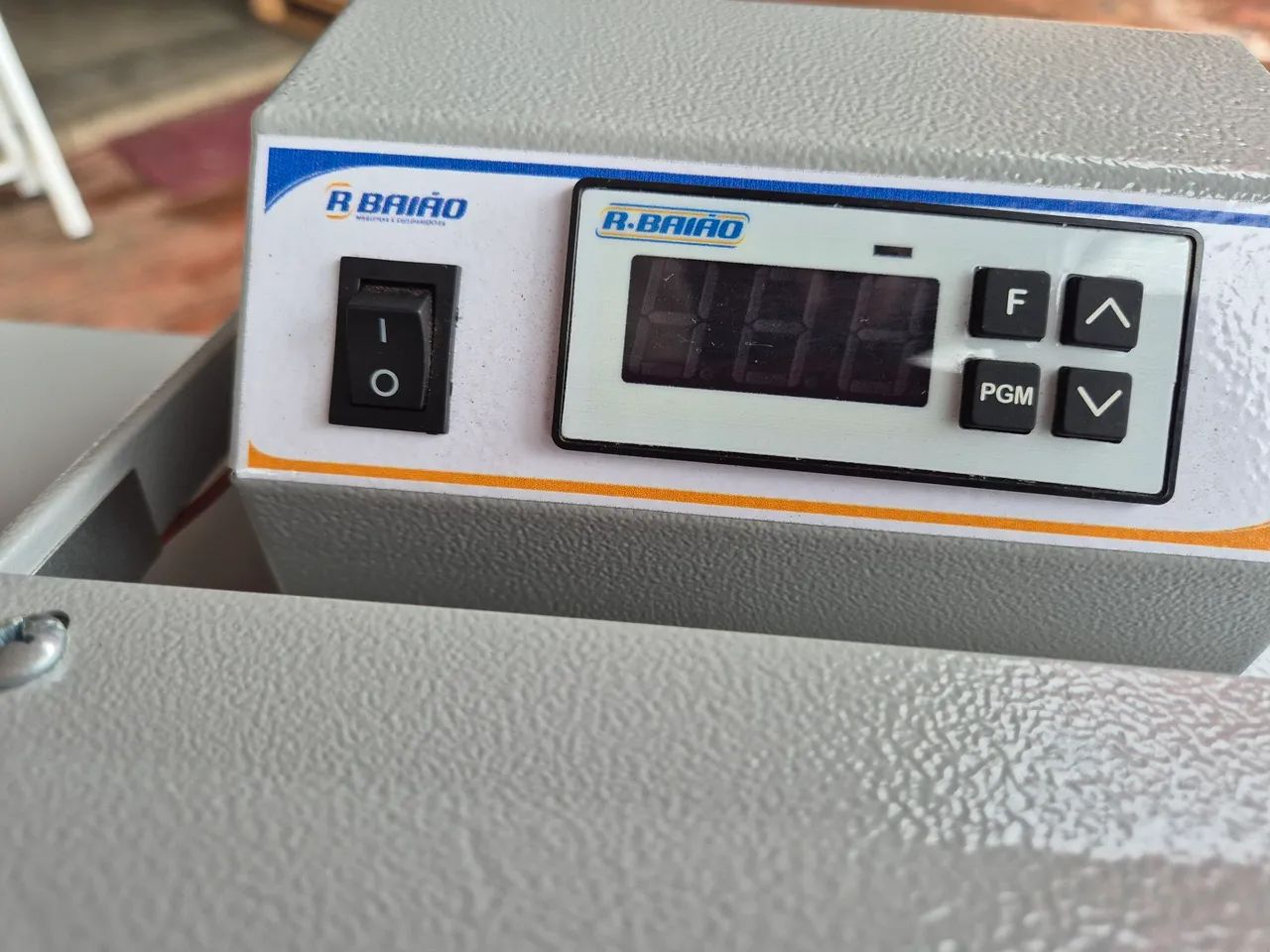 Seladora datadora de embalagens R BAIÃO - Foto 2