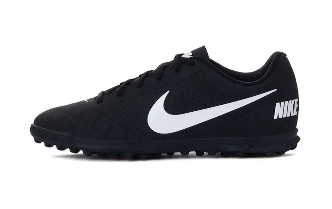 Chuteira NIKE BECO 2 tamanhos 41 e 42
