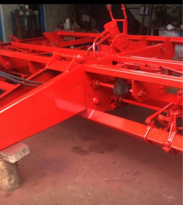 Plantadeira Jumil 4 linhas recém revisada tudo 