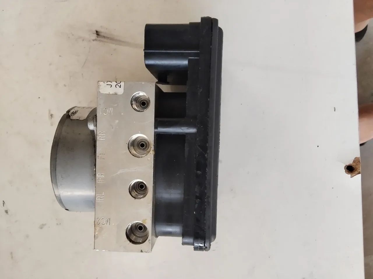 Modulo ABS Ford Ka  J7BC-2M110-AF - Foto 5