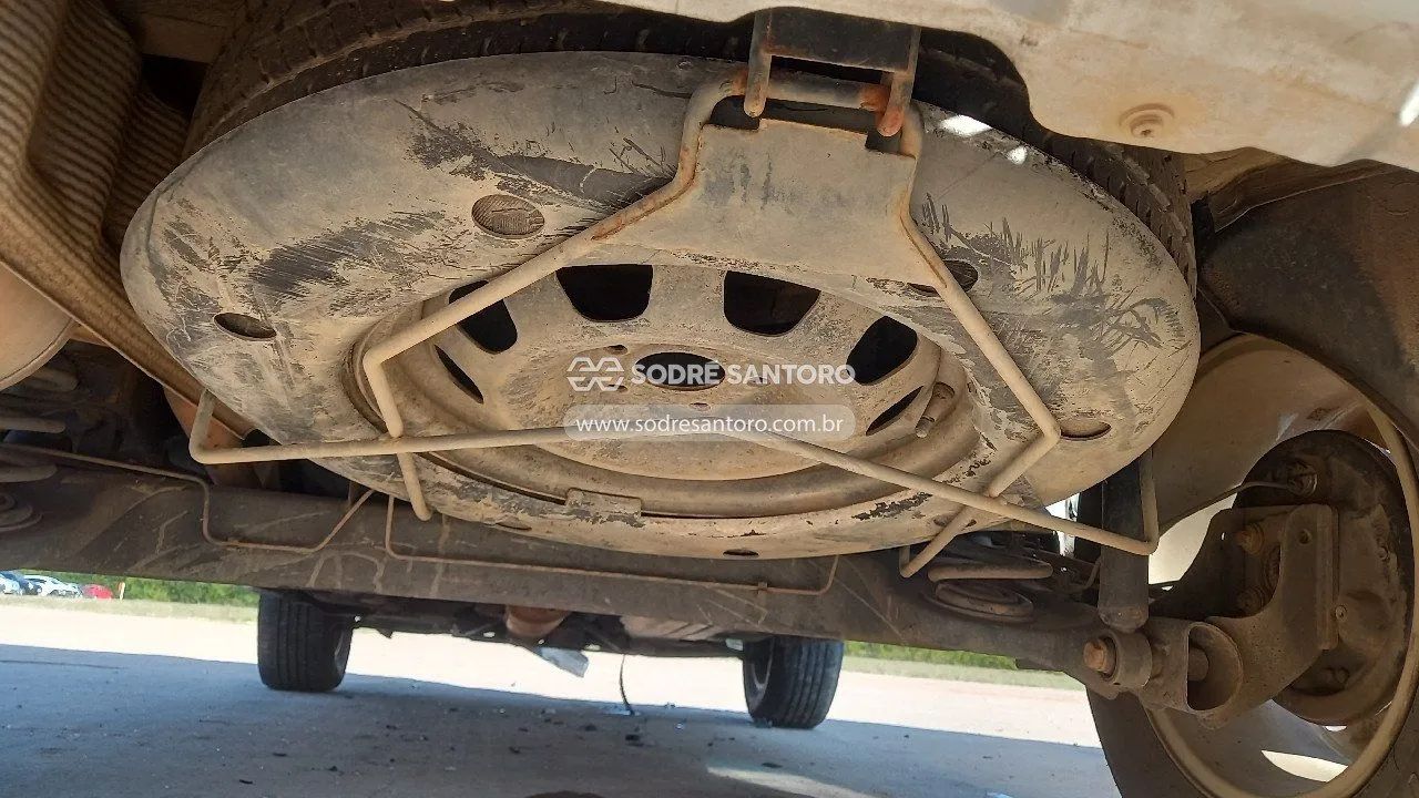 Sucata Duster 2.0 Retirada de peças  - Foto 8