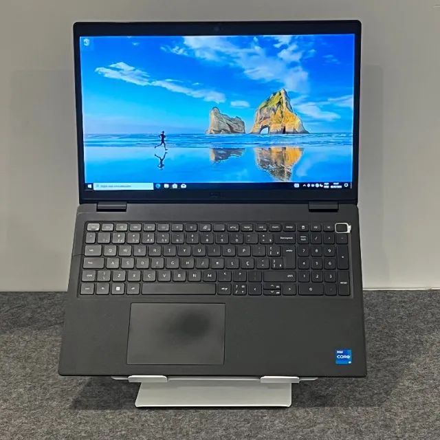 Notebook Dell Latitude 3520, i5, 11ªth, SSD 256GB e 8GB de RAM
