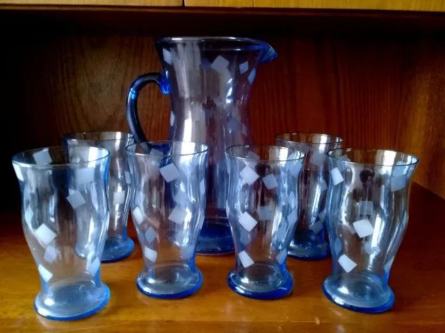 Conjunto de jarra com copos anos 70