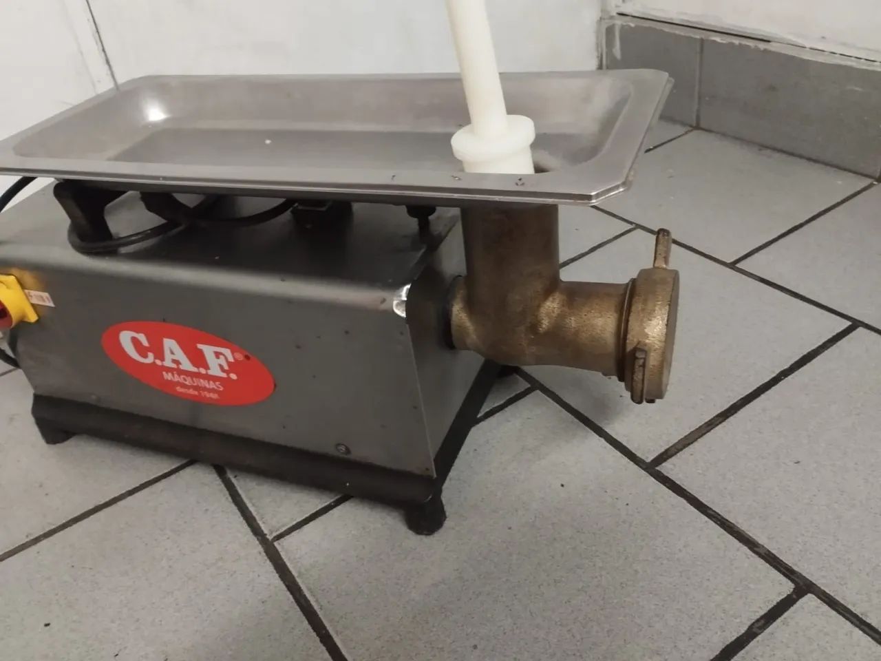 Vendo moedor de carne a 1200  e um ralador de queijo a 1100 - Foto 5