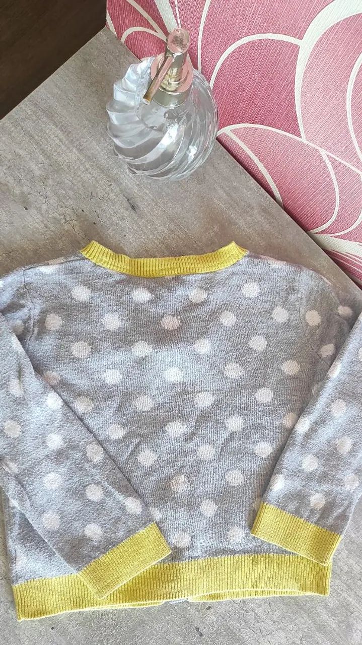 Cardigan infantil cinza com bolinhas - Foto 3