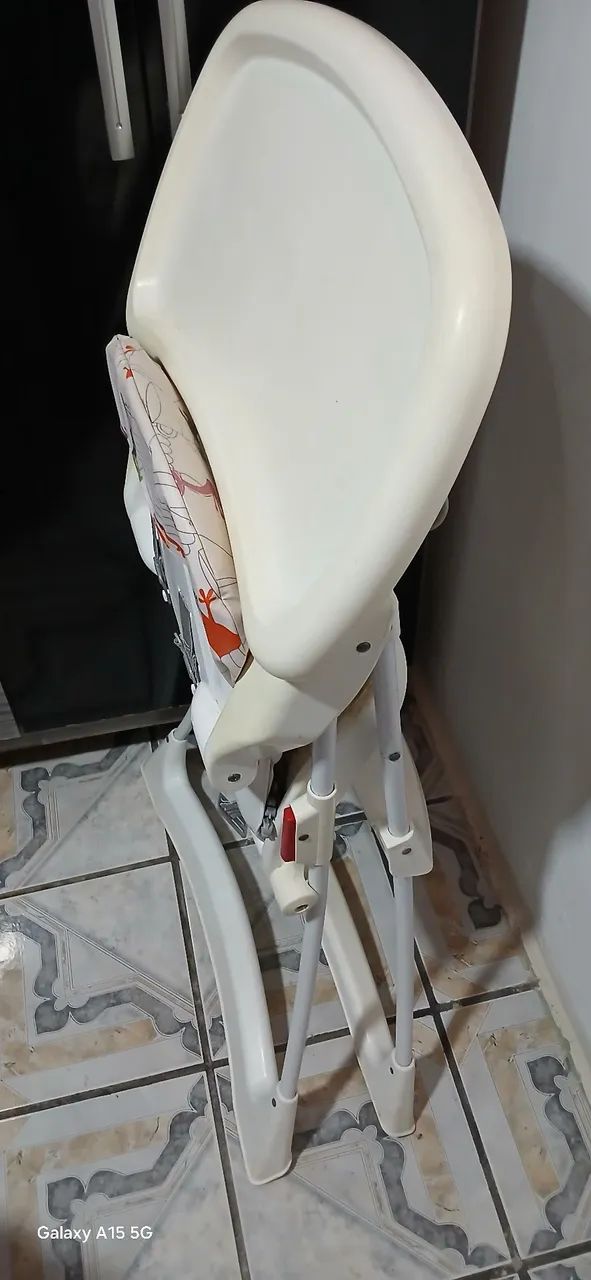 Cadeira Infantil com Estampa Divertida - Foto 2