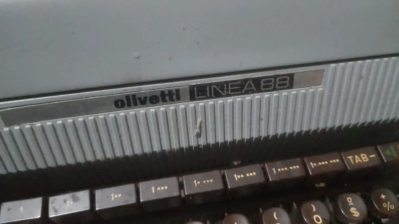 Máquina de escrever olivetti - Foto 2