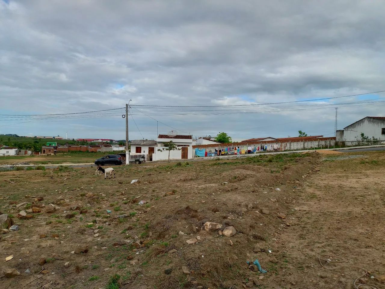Vendo ou troco terreno todo documentado , podendo trocar por carro ou moto  - Foto 2