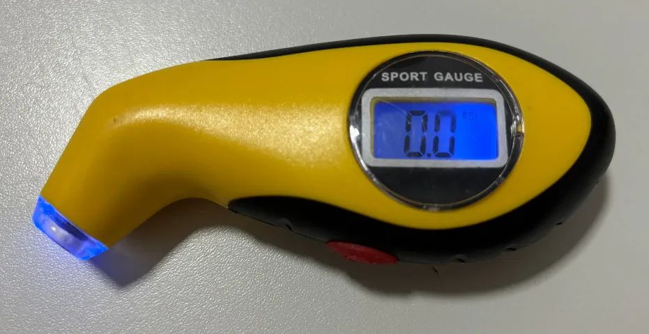  Medidor digital de pressão para pneus - Calibragem
