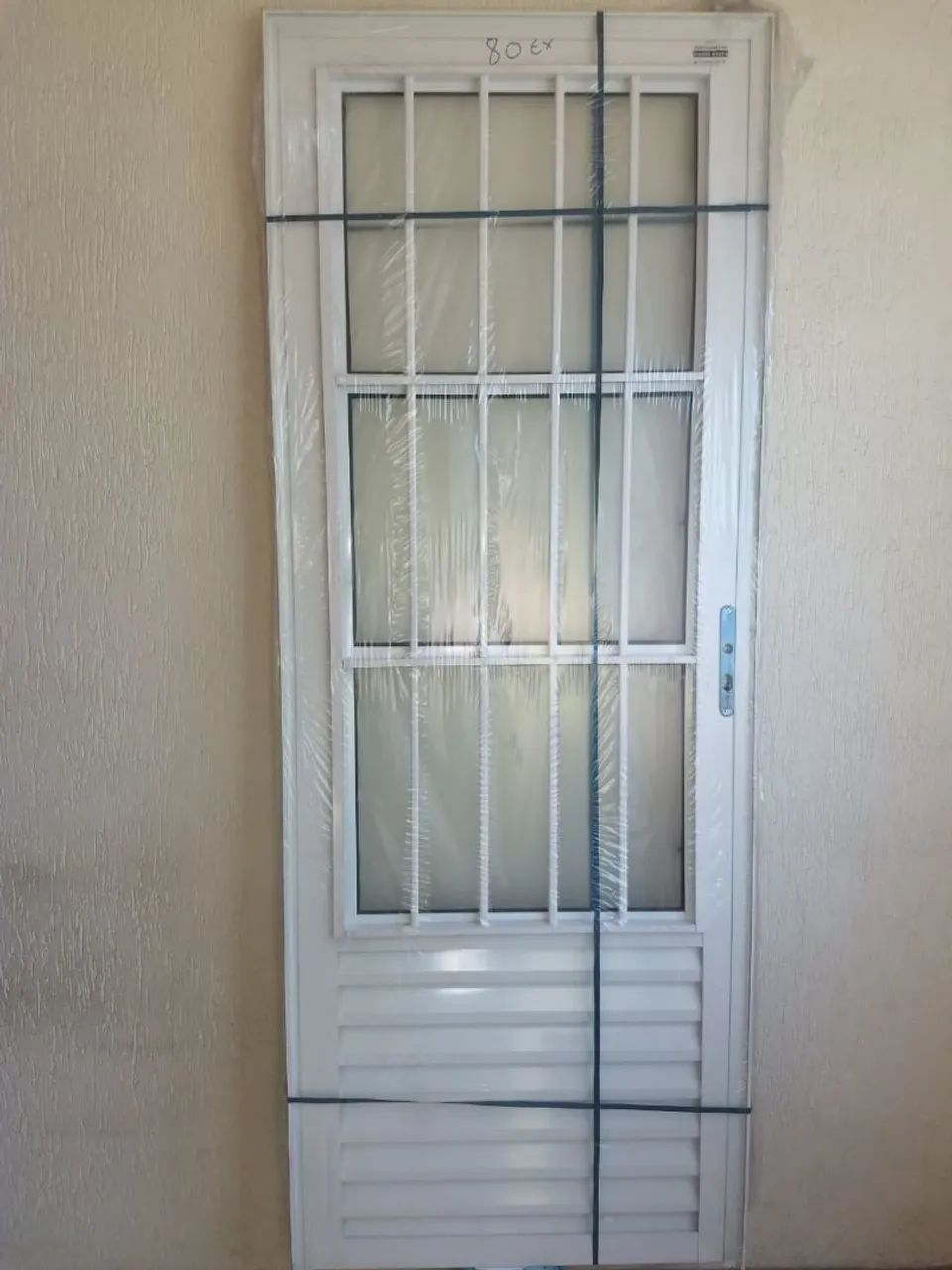 Porta, janela, basculante e outros. - Foto 6