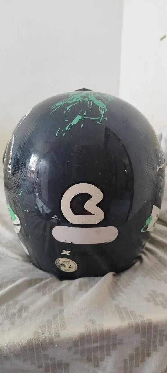 Capacete usado