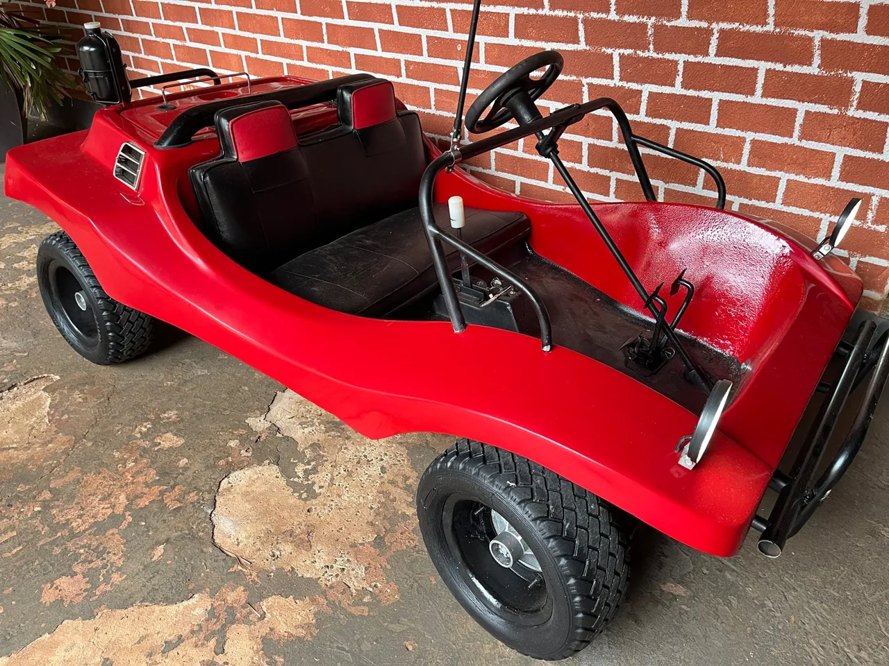 Mini Buggy Vermelho - Diversão Garantida!