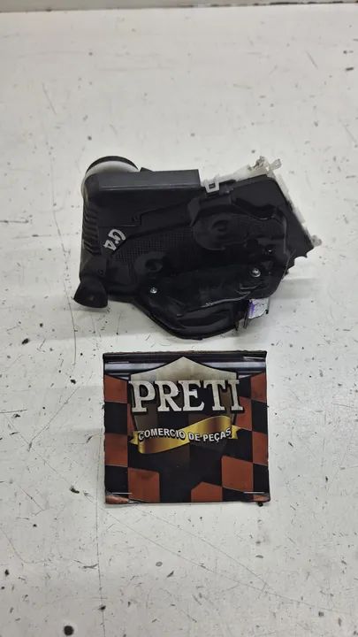 Fechadura Porta Dianteira Lado Direita Honda Hrv 2016 / 2018