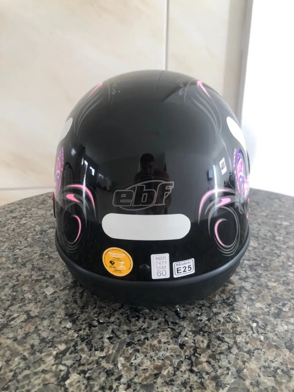 Capacete EBF Preto com Detalhes