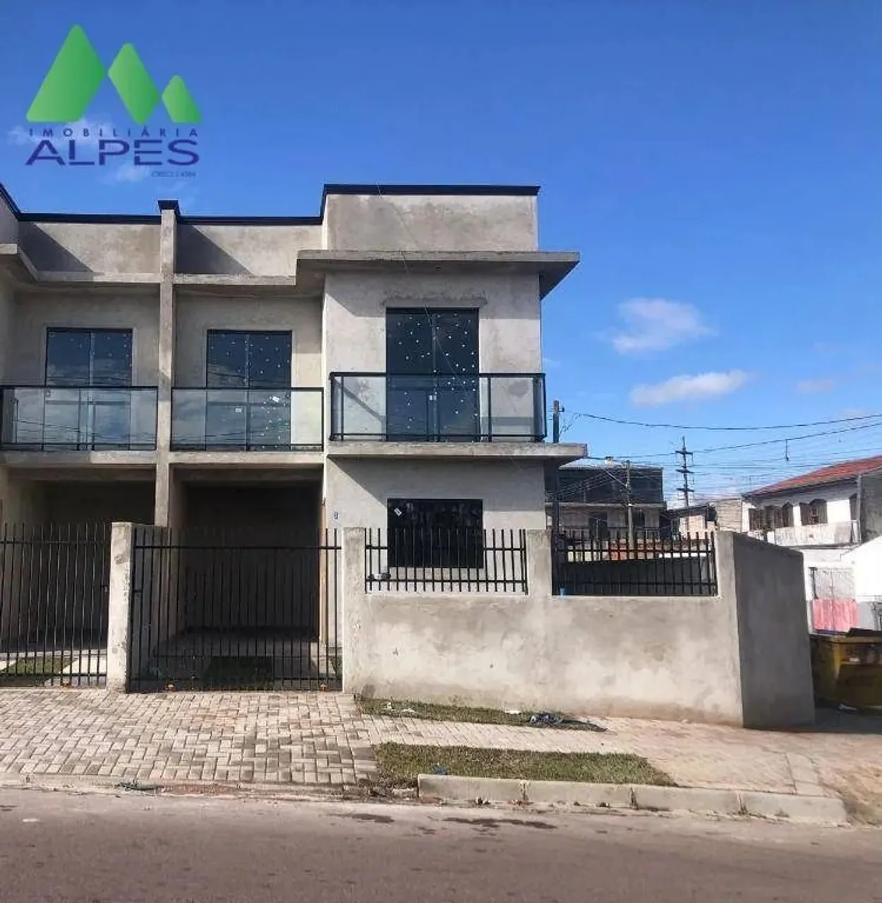 Sobrado com 3 dormitórios à venda, 81 m² por R$ 489.000,00 - Sítio Cercado - Curitiba/PR