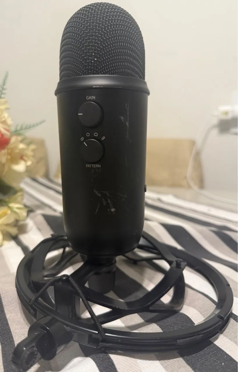 Microfone Condensador Usb Blue Yeticaste64341172756482123