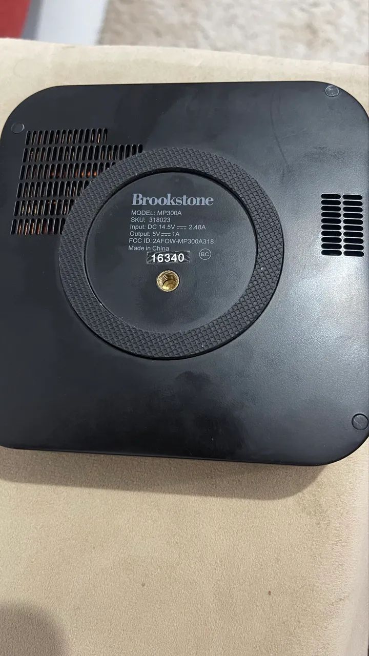 Projetor Mini- Brookstone - Foto 3