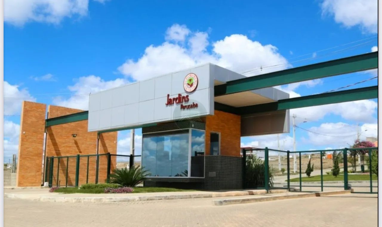 Lote no Jardins Perucaba 1