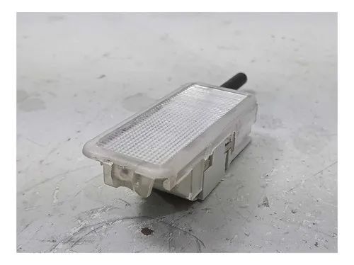 Luz Cortesia Porta Luvas Peugeot 3008 2011 À 2016 Cx140