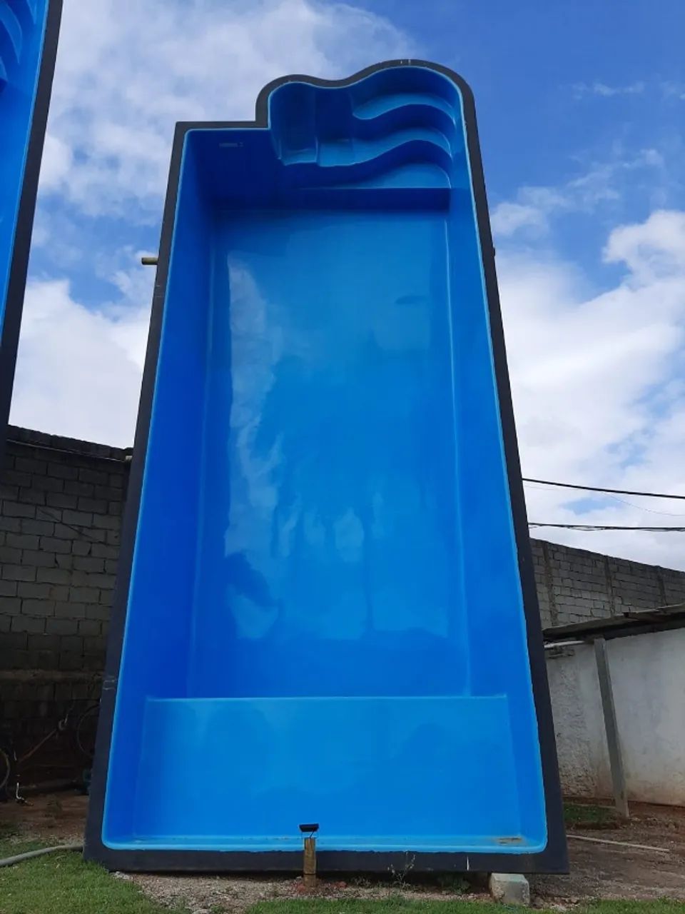 Piscina grande 8 x 3,2 metros com praia 