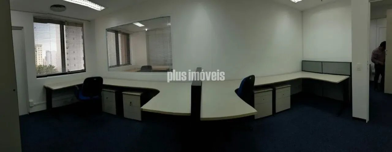 Sala comercial em Pinheiros - 120m² (semi mobiliada)