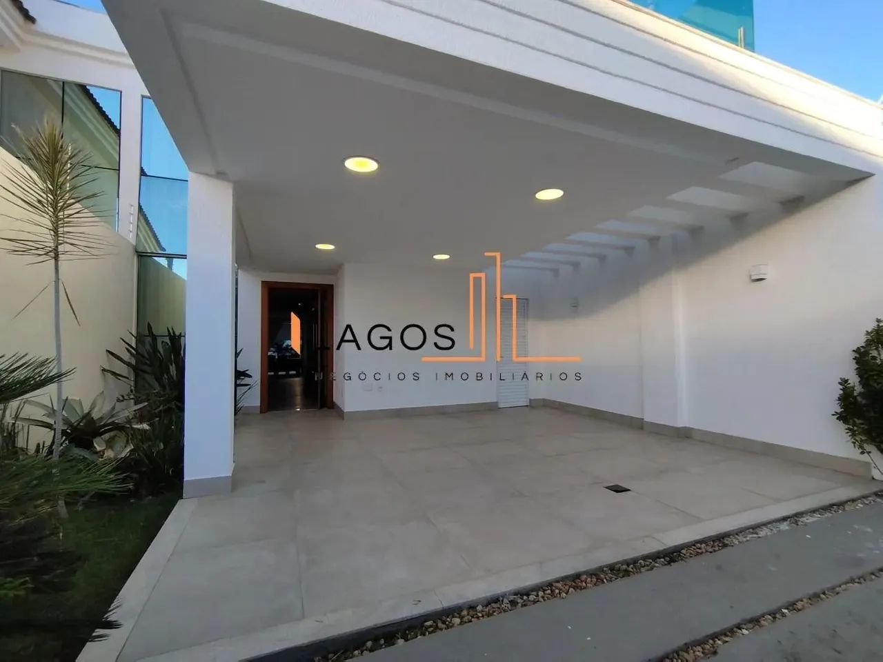 Casa para Venda em Cabo Frio, Novo Portinho, 4 dormitórios, 3 suítes, 5 banheiros, 2 vagas - Foto 3