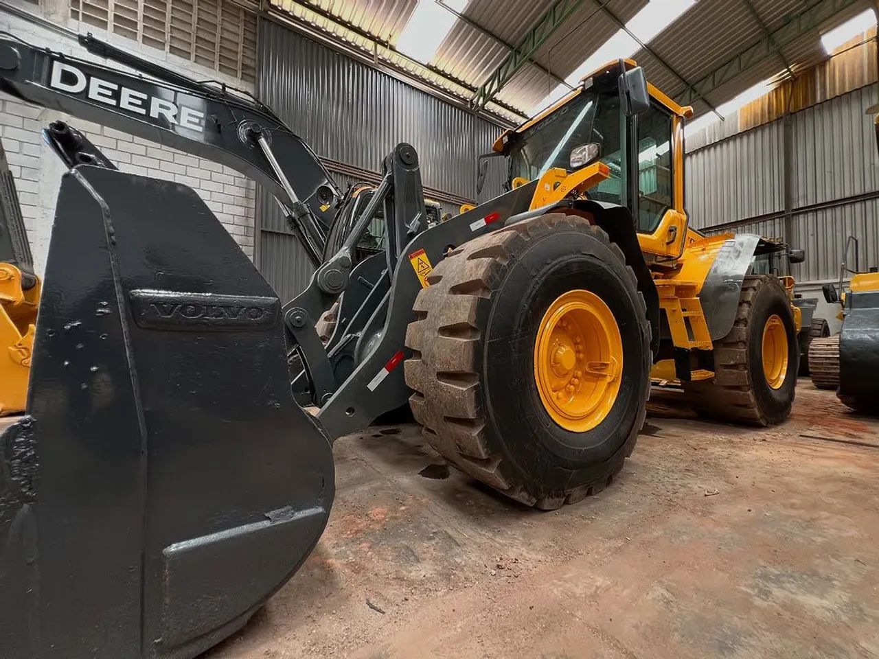 Pá carregadeira Deere