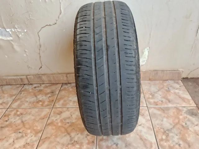 Pneu usado Aro 16 205/75