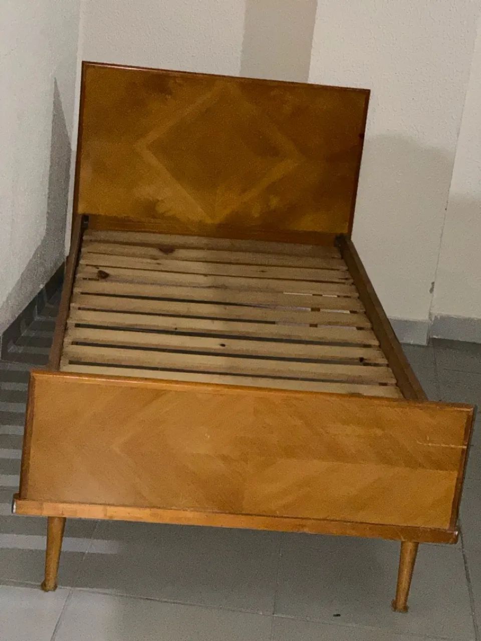 Cama de solteiro Retrô de madeira maciça de 196564374973011330120