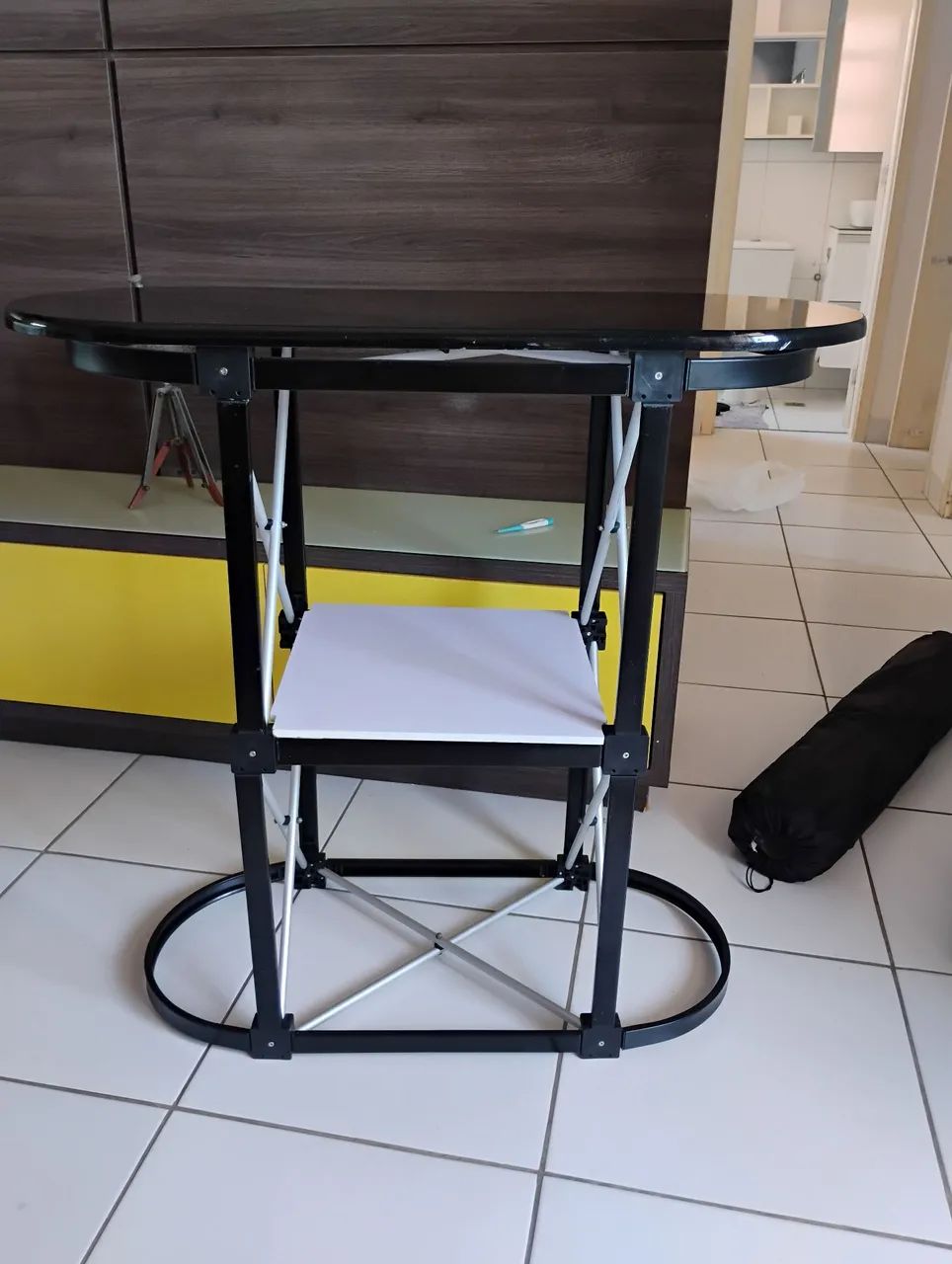 Balcão Promocional usado PDV ou Degustação - Montável resistênte e Importado - Foto 3