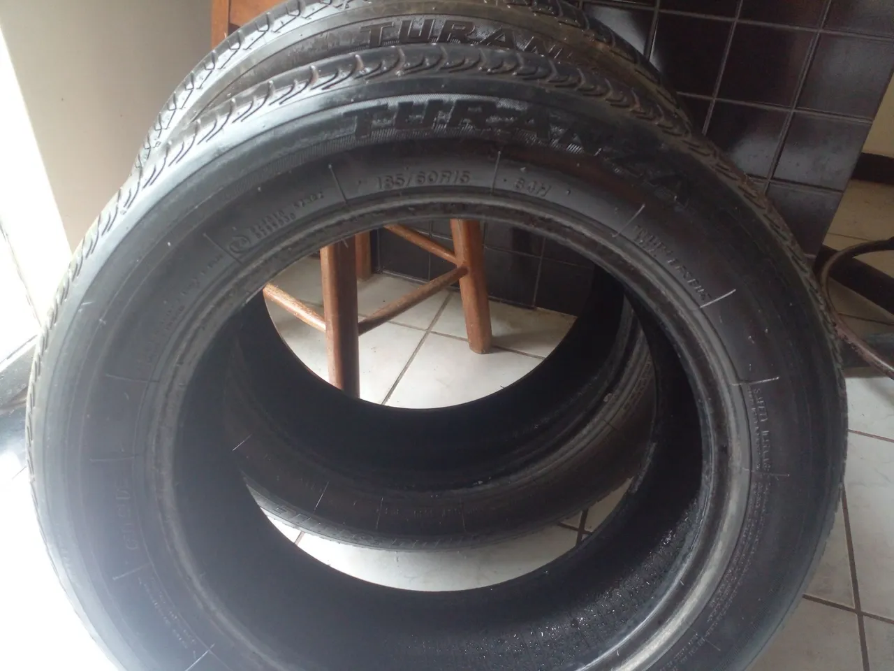 Jogo de Pneus 165/60 R15