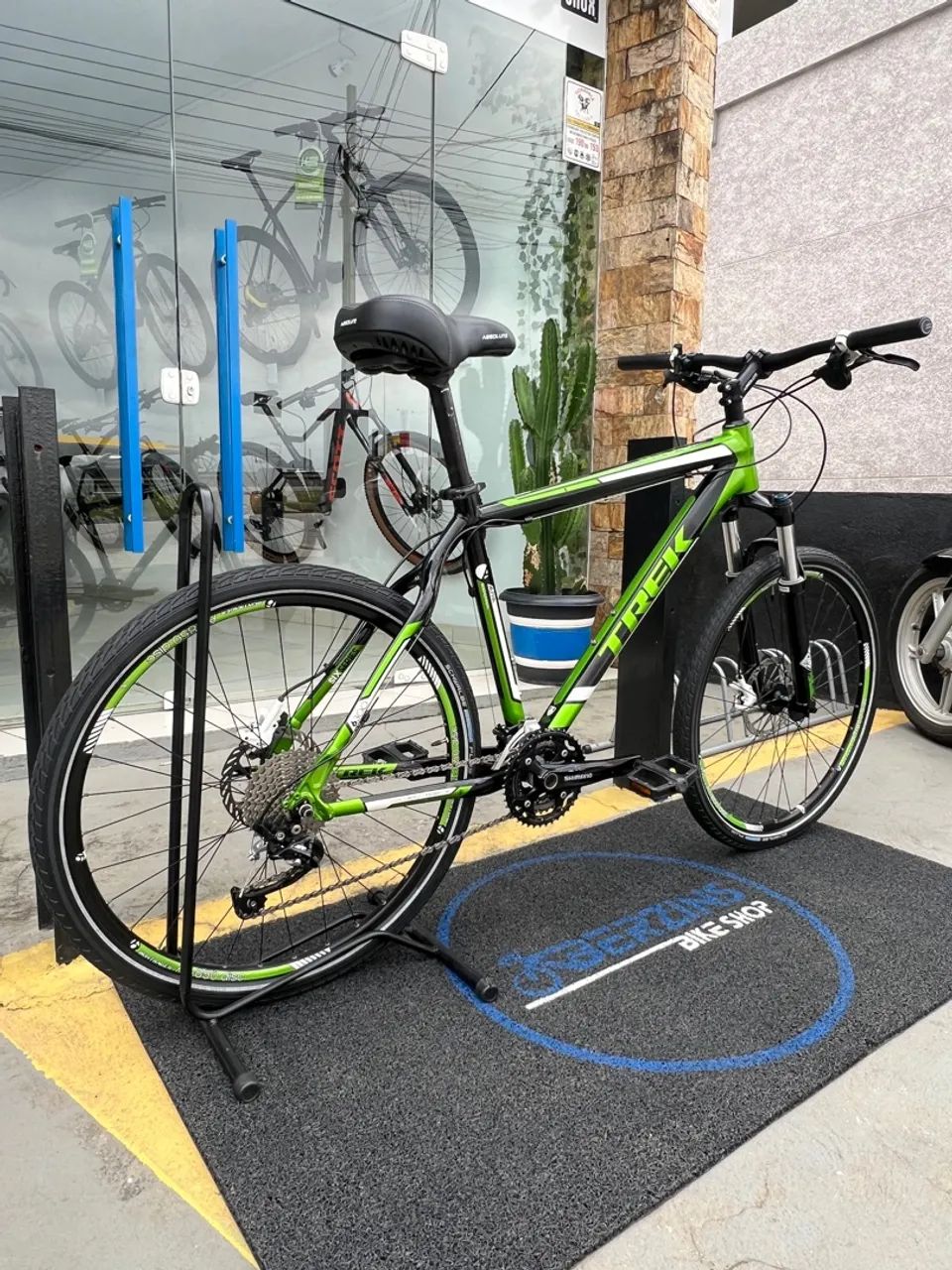  TREK 6300 - MTB ARO 26 - 19,5 - SHIMANO DEORE XT - ROCK SHOX RECON AR  - Foto 2