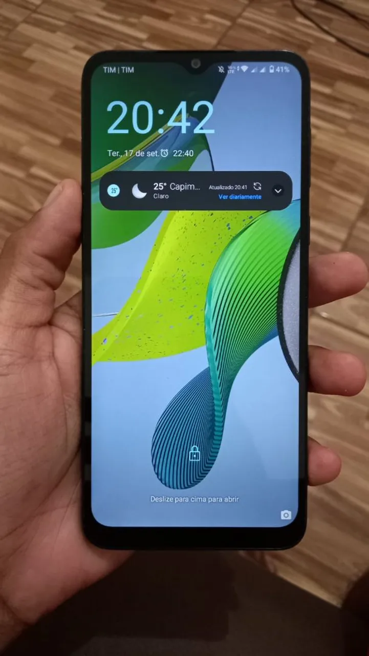 Moto e13 novo